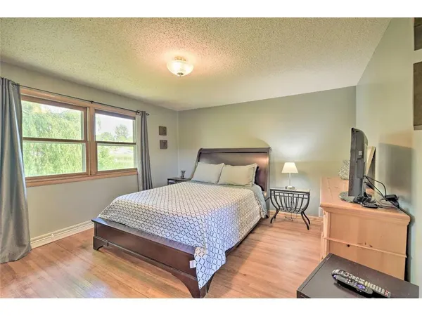 $415,000 | 520 Park Island Road, Center City, MN 55012