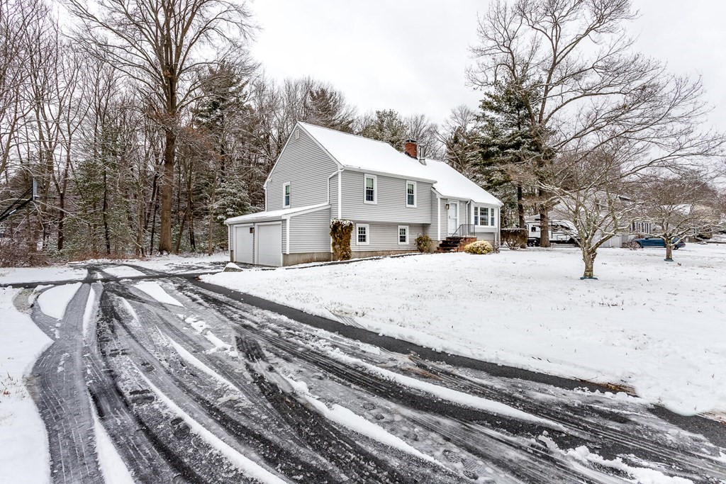 11 Trayer Road Canton, MA 02021 - Photo 2 of 22 Gallery Image 2