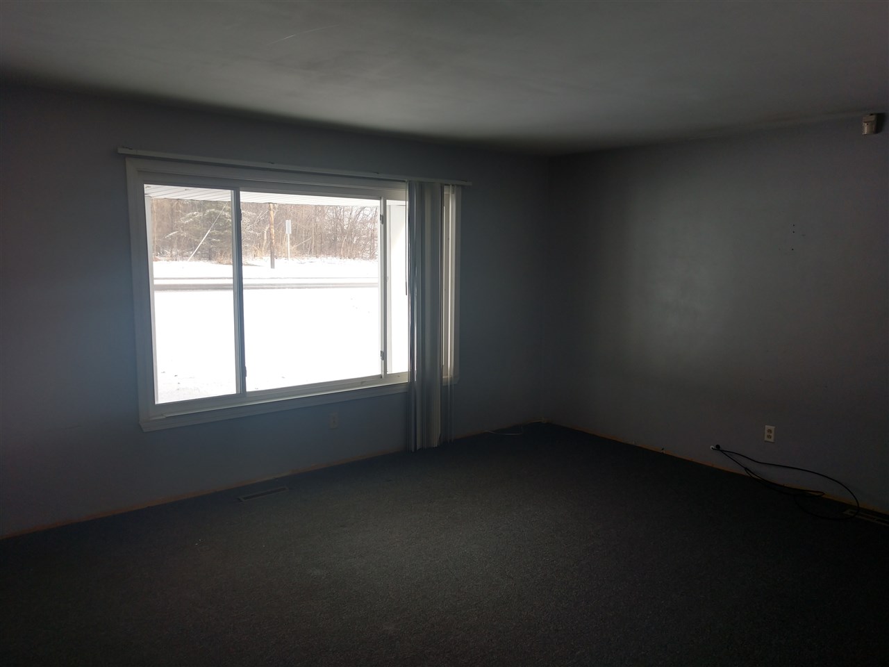 8295 Miller Road Swartz Creek, MI 48473 - Photo 4 of 11 50003420-3.JPG