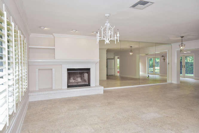 5531 Hibiscus Road Jupiter, FL 33458 - Photo 13 of 59 5531 Hibiscus Rd Jupiter FL-small-013-4-