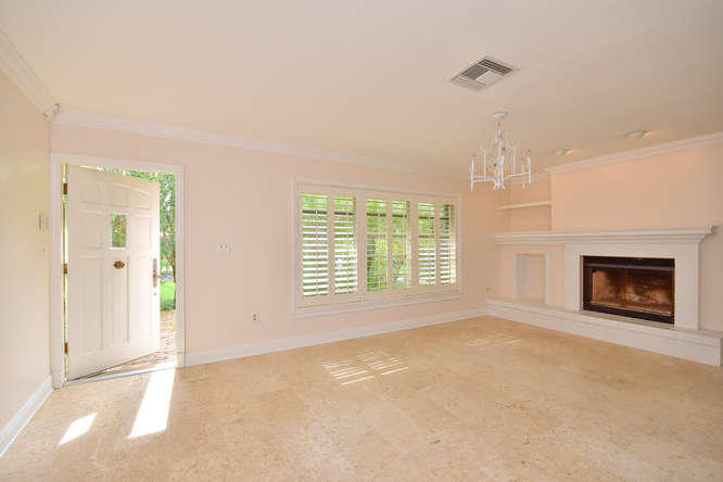 5531 Hibiscus Road Jupiter, FL 33458 - Photo 14 of 59 5531 Hibiscus Rd Jupiter FL-small-014-27