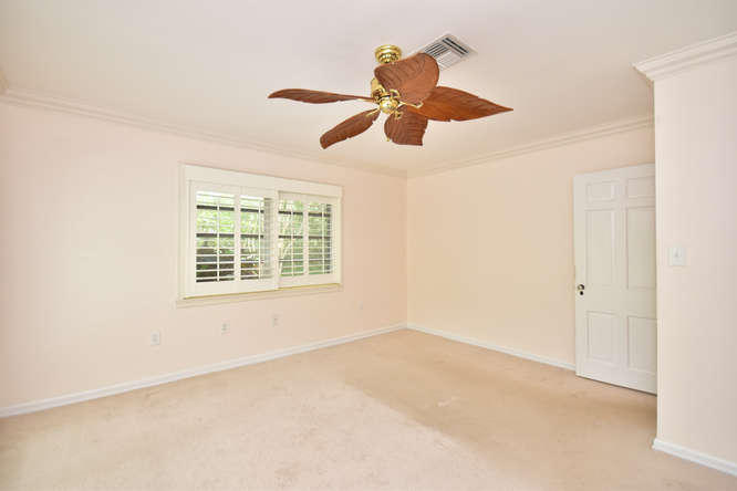 5531 Hibiscus Road Jupiter, FL 33458 - Photo 19 of 59 5531 Hibiscus Rd Jupiter FL-small-019-20