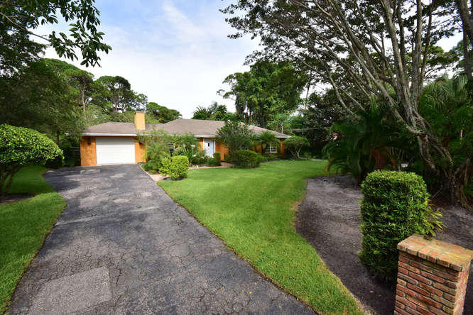5531 Hibiscus Road Jupiter, FL 33458 - Photo 2 of 59 5531 Hibiscus Rd Jupiter FL-small-002-35