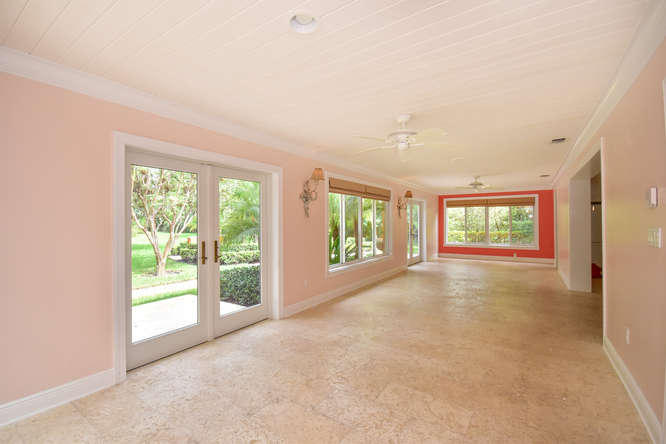 5531 Hibiscus Road Jupiter, FL 33458 - Photo 27 of 59 5531 Hibiscus Rd Jupiter FL-small-027-49