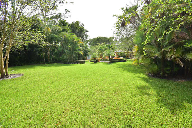 5531 Hibiscus Road Jupiter, FL 33458 - Photo 42 of 59 5531 Hibiscus Rd Jupiter FL-small-042-36