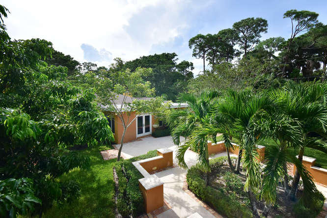 5531 Hibiscus Road Jupiter, FL 33458 - Photo 51 of 59 5531 Hibiscus Rd Jupiter FL-small-051-46