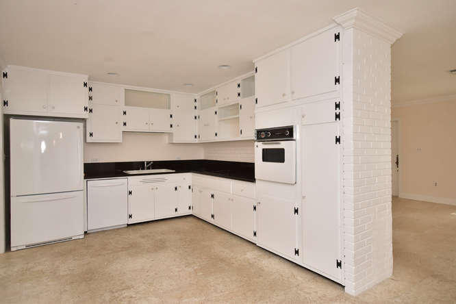 5531 Hibiscus Road Jupiter, FL 33458 - Photo 7 of 59 5531 Hibiscus Rd Jupiter FL-small-007-6-