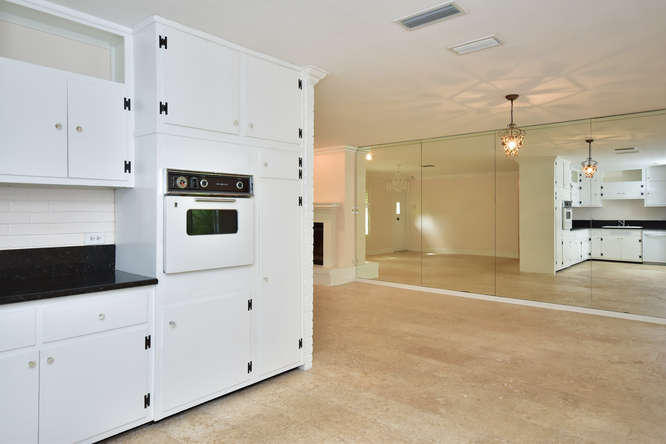 5531 Hibiscus Road Jupiter, FL 33458 - Photo 10 of 59 5531 Hibiscus Rd Jupiter FL-small-010-2-