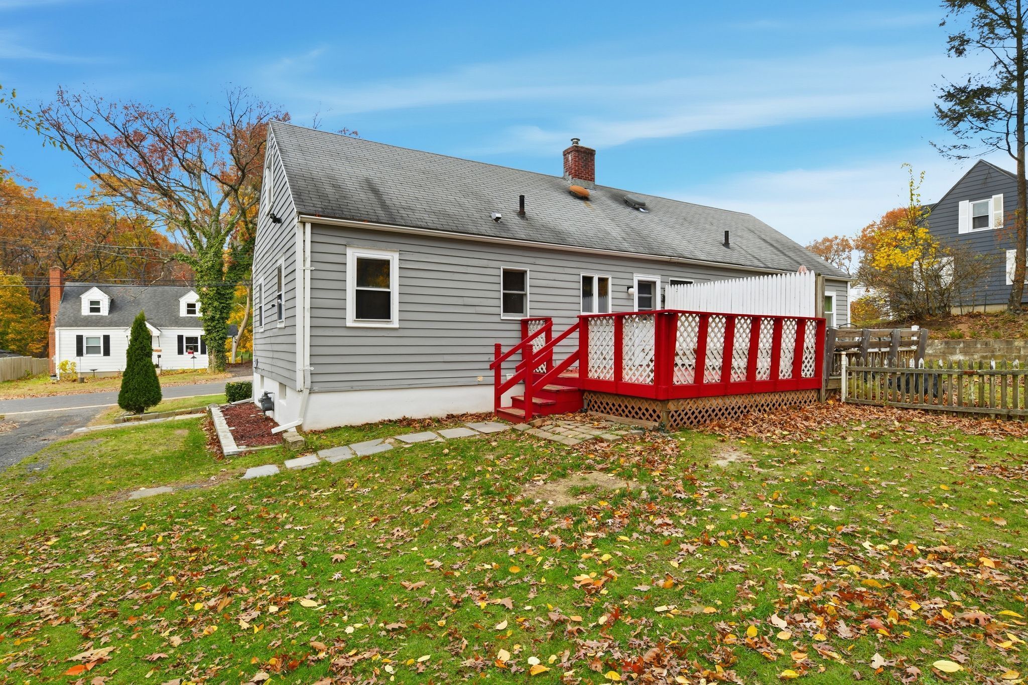 80 Hemlock Street Manchester, CT 06040 - Photo 22 of 32 a front view of a house with garden