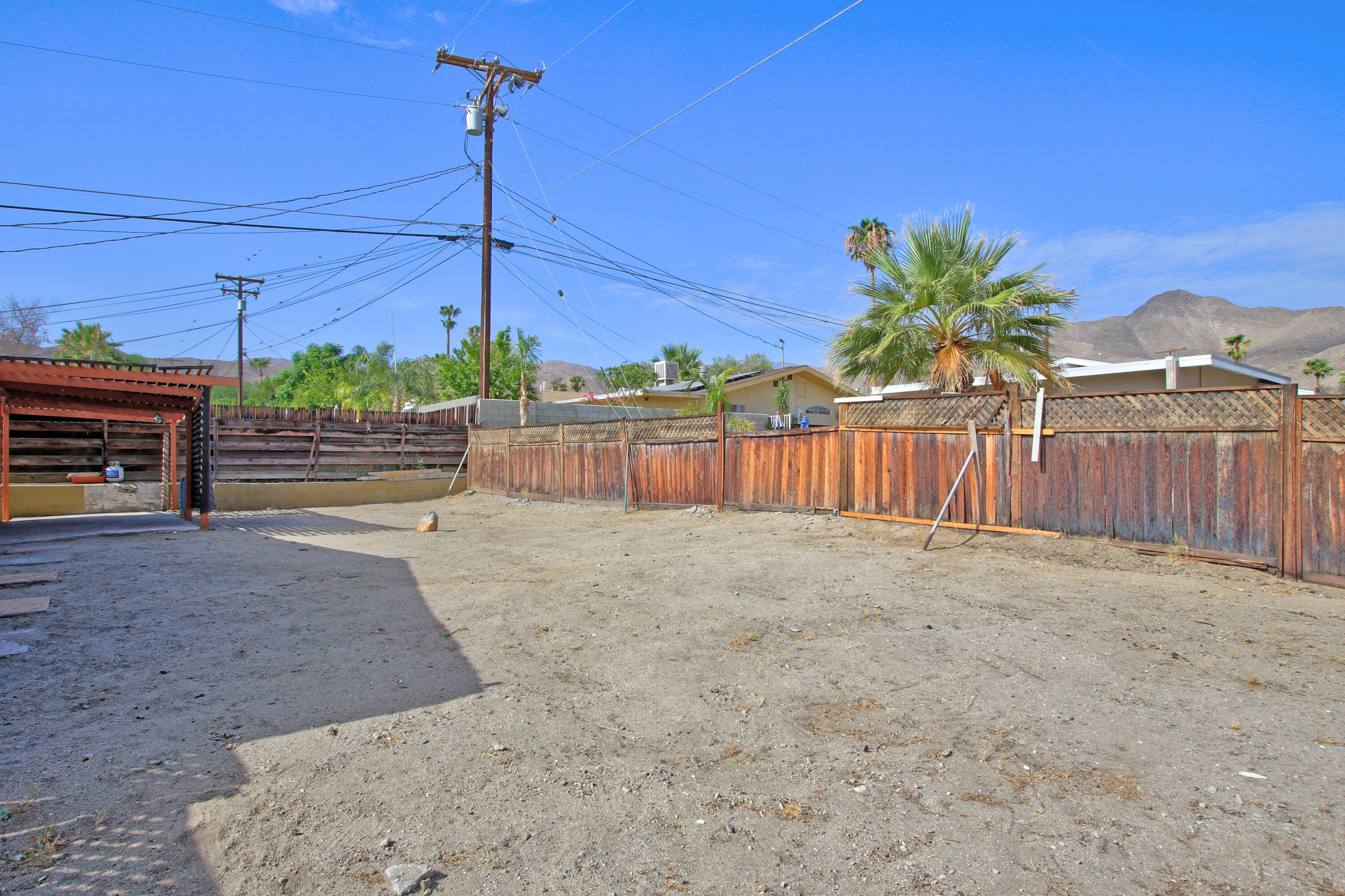 68345 Terrace Road Cathedral City, CA 92234 - Photo 4 of 36 a view of a backyard