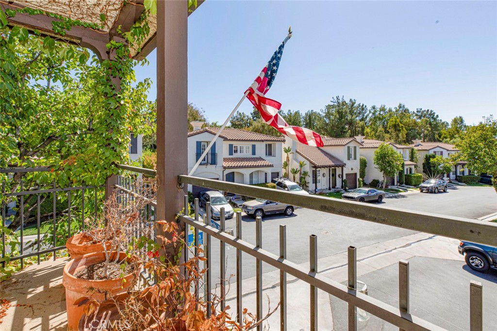 23301 Montecito Place Valencia, CA 91354 - Photo 25 of 45 a view of a street with sitting area