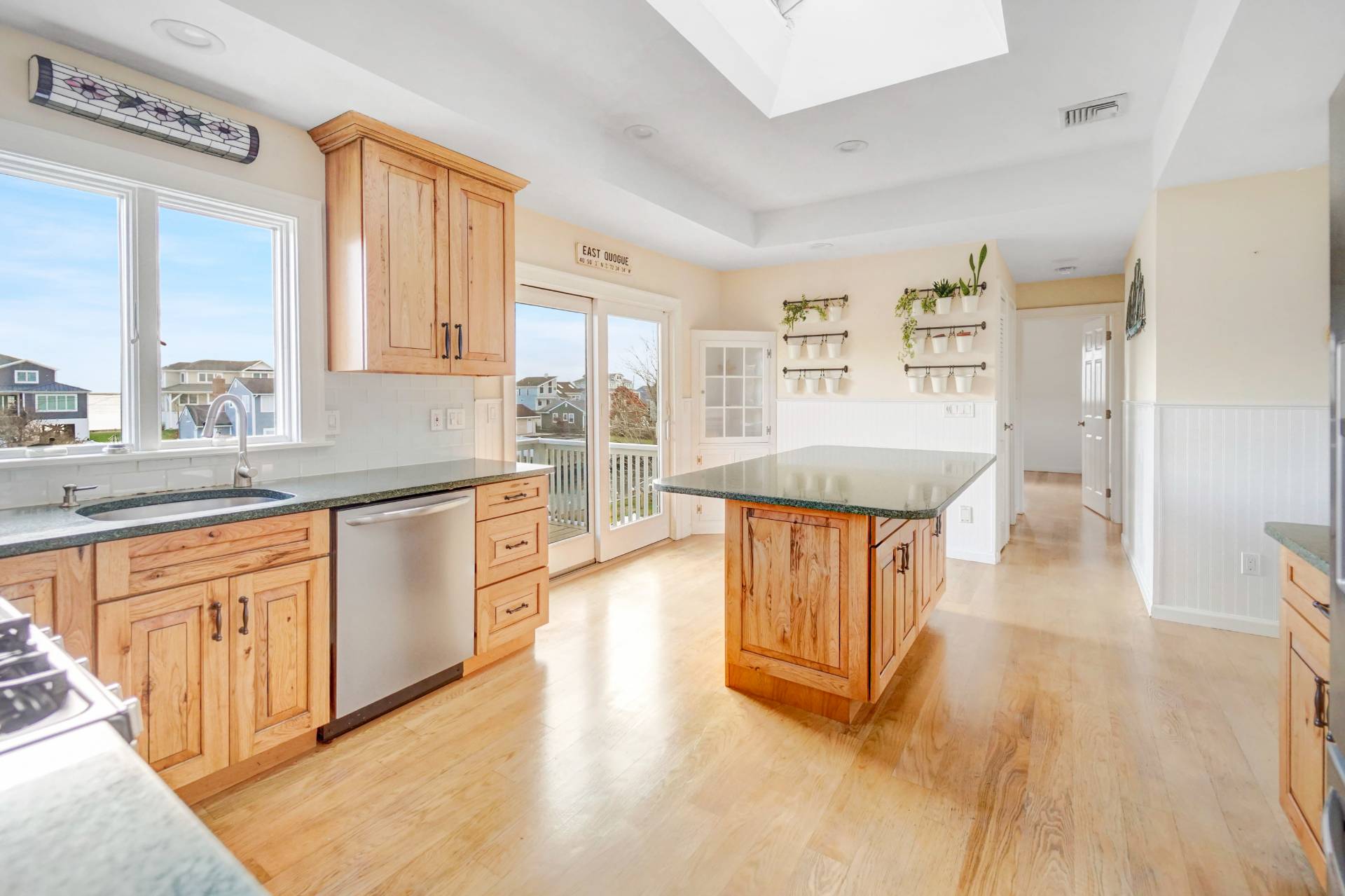 15 Marlin Road East Quogue, NY 11942 - Photo 3 of 28