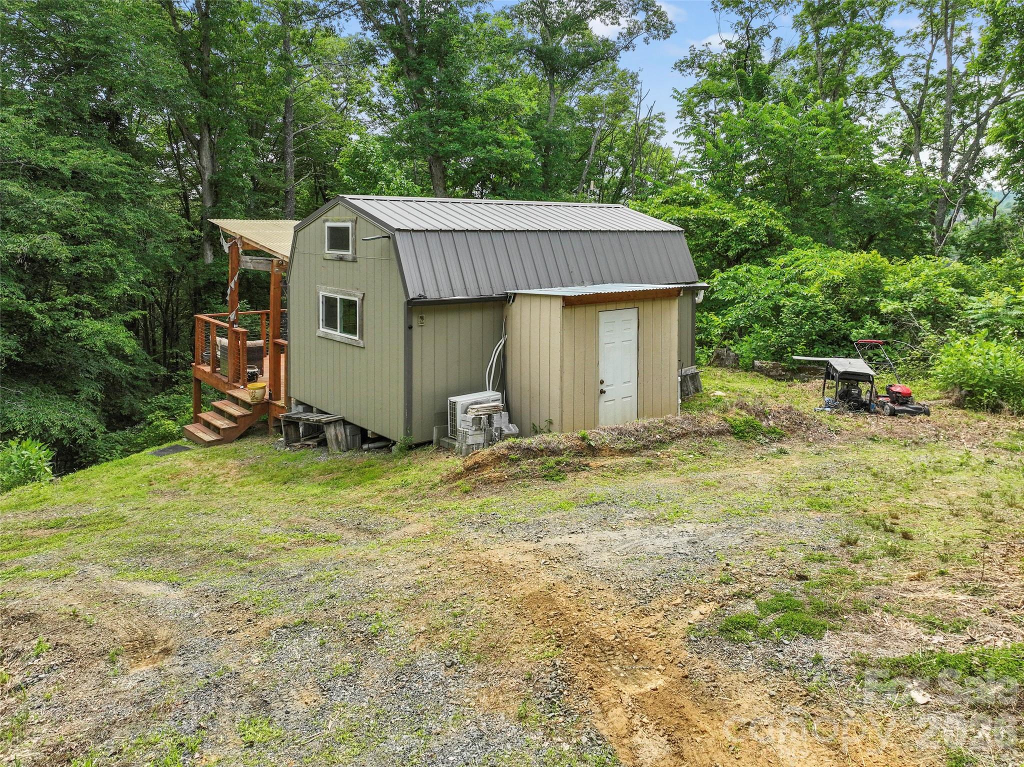 555 Logans Rdg Drive Marshall, NC 28753 - Photo 9 of 23