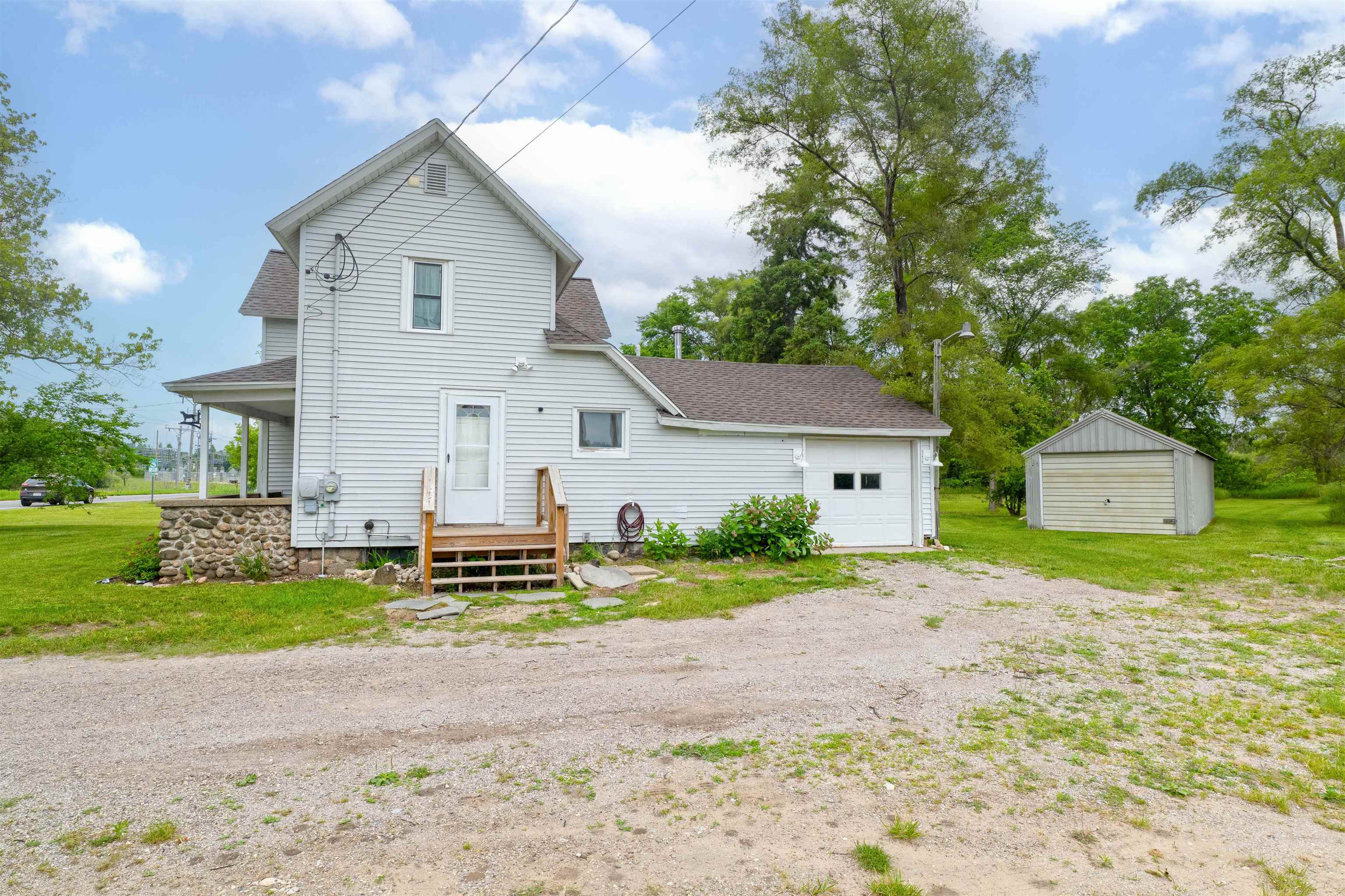 6034 Bates Road Williamsburg, MI 49690 - Photo 4 of 14 1947420-e194bd18-681c-43af-b4f9-fbff19b47149.JPG