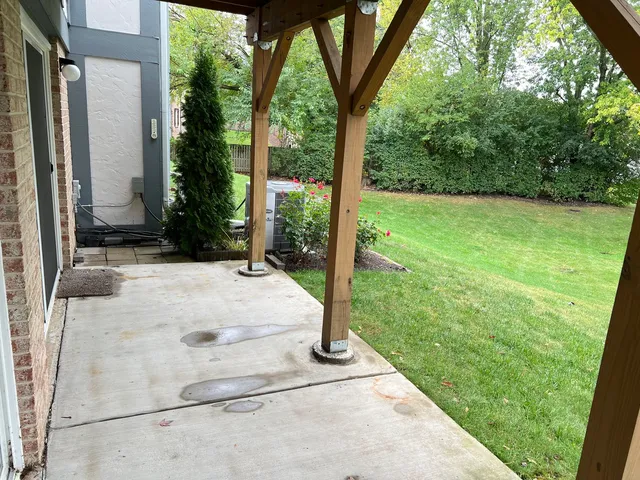 a view of a backyard with garden