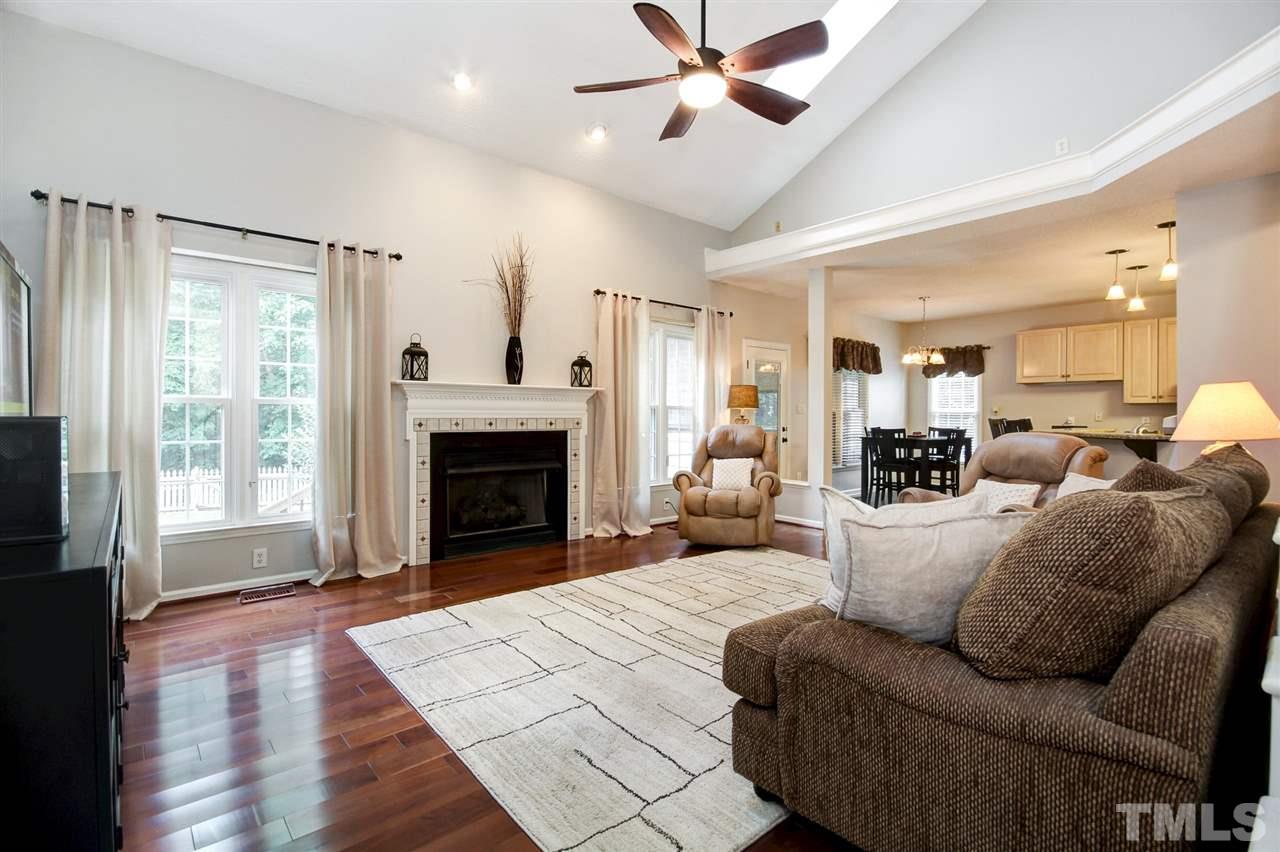 12305 Amoretto Way Raleigh, NC 27613 - Photo 14 of 30