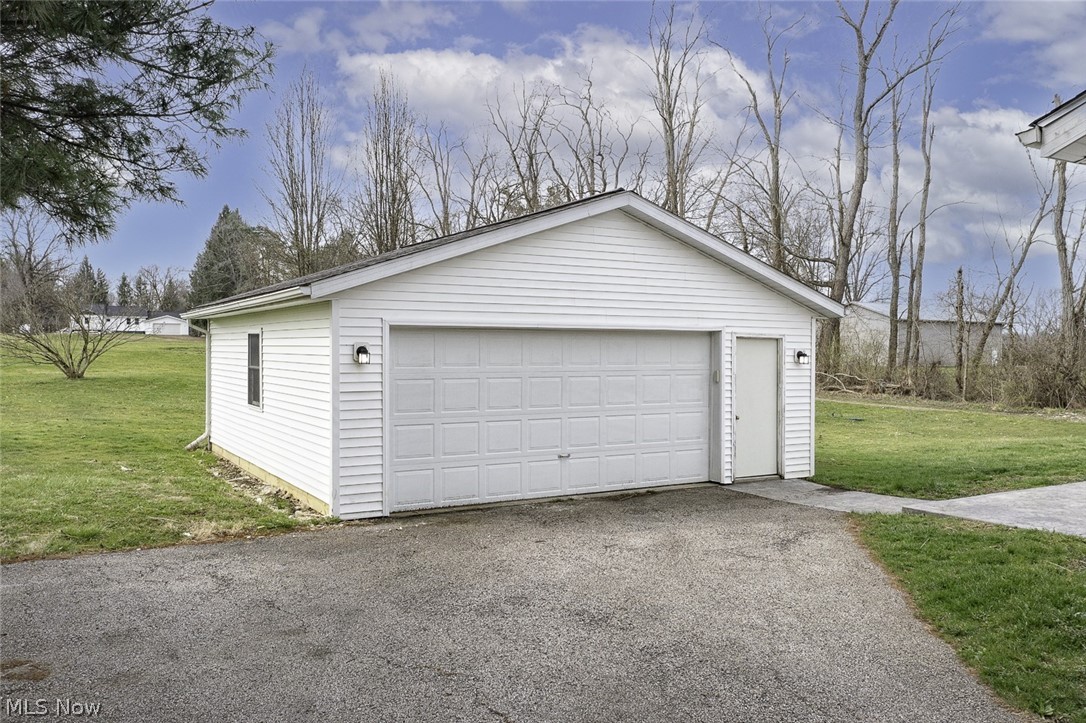1852 Ridgewood Road Wadsworth, OH 44281 - Photo 35 of 38 Gallery Image 35