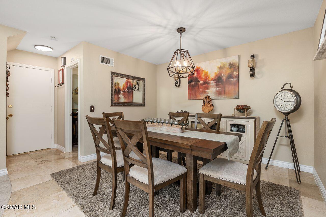 885 Congressional Road Simi Valley, CA 93065 - Photo 13 of 44 a view of a dining room and livingroom view
