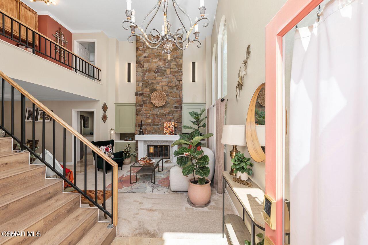 885 Congressional Road Simi Valley, CA 93065 - Photo 5 of 44 a view of entryway with wooden floor