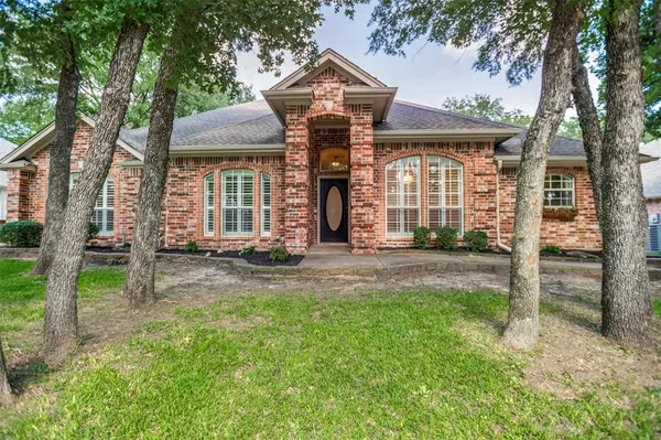 $579,000 | 3624 Chateaux Lane, Hurst, TX 76054
