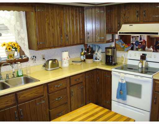 323 Mercer Street Butler, PA 16001 - Photo 13 of 13 Kitchen.