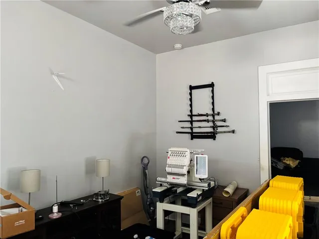 $1,500 | 423 Chalmette Street, Harvey, LA 70058