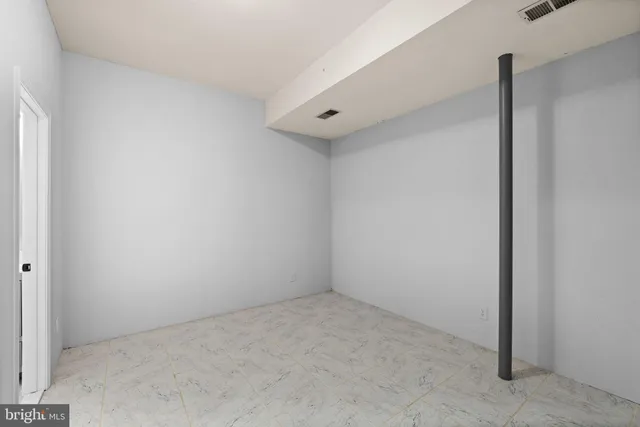 $829,900 | 15978 Cove Lane, Dumfries, VA 22025