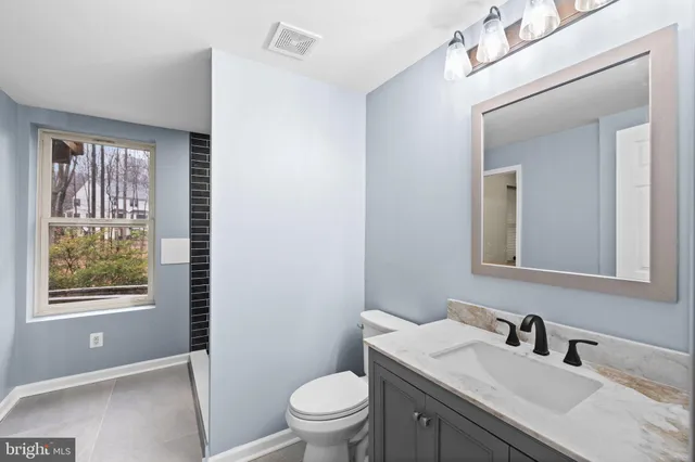 $829,900 | 15978 Cove Lane, Dumfries, VA 22025