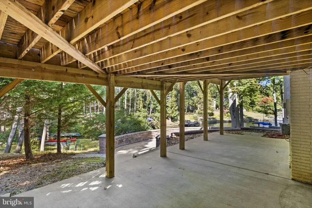 $829,900 | 15978 Cove Lane, Dumfries, VA 22025