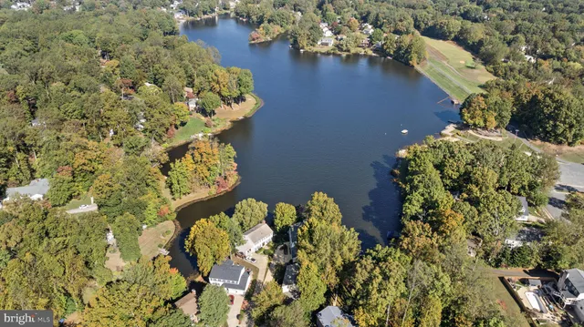 $829,900 | 15978 Cove Lane, Dumfries, VA 22025