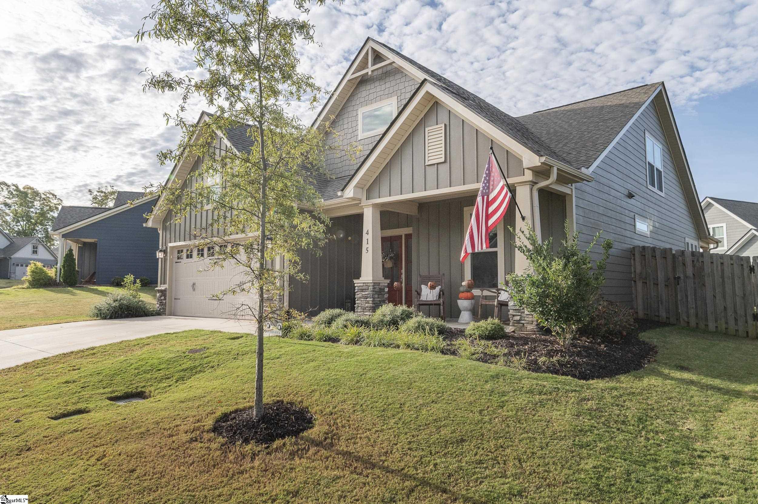 415 Wynstone Place Greenville, SC 29607 - Photo 2 of 31 Gallery Image 2