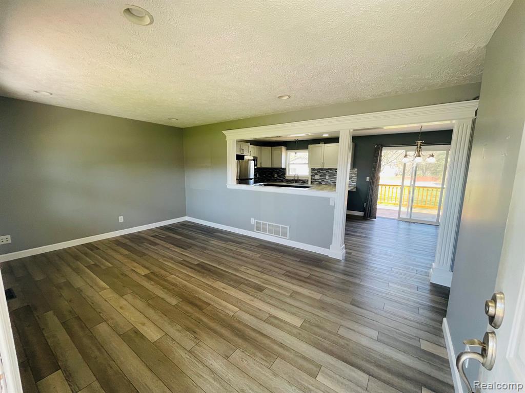 3990 East Willoughby Road Holt, MI 48842 - Photo 7 of 18 Gallery Image 7