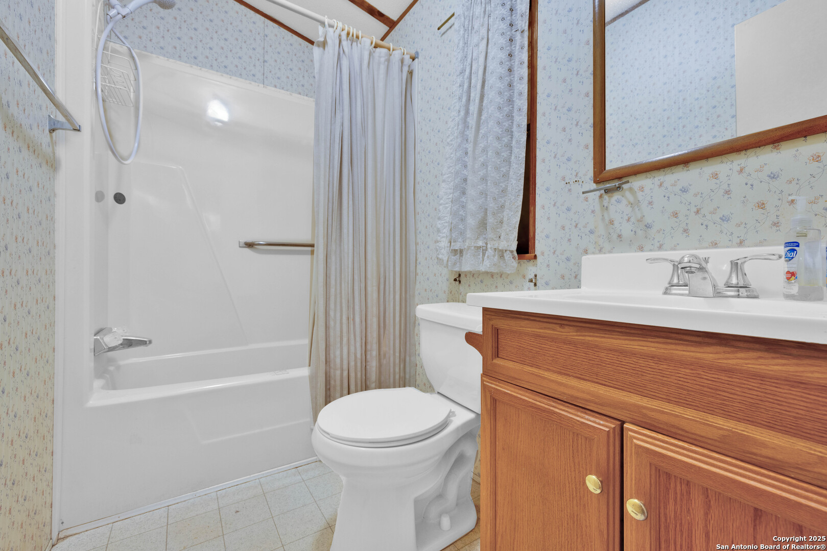 36 Retama Road Brackettville, TX 78832 - Photo 13 of 36 a bathroom with a sink a toilet and shower