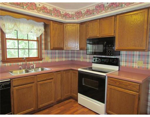 1739 Fox Ridge Drive Springfield, OH 45503 - Photo 7 of 12