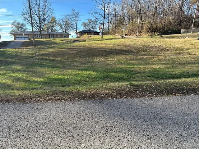 $19,999 | Dennis Street, Wathena, KS 66090