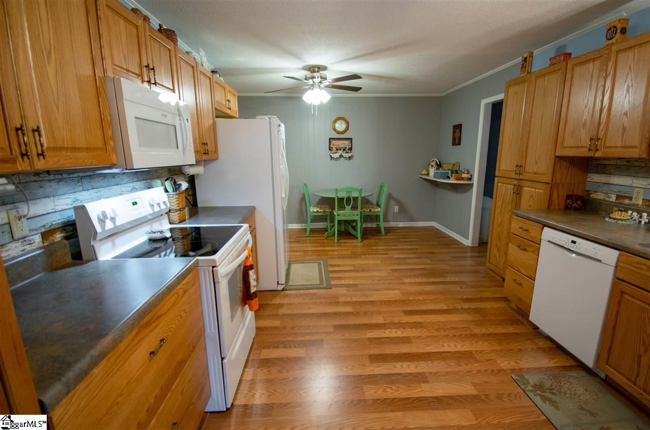 1463 Rice Road Pickens, SC 29671 - Photo 4 of 20