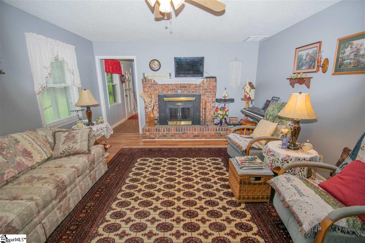 1463 Rice Road Pickens, SC 29671 - Photo 7 of 20