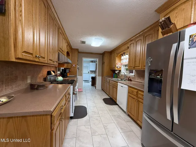 $392,000 | 11050 Road 779, Philadelphia, MS 39350