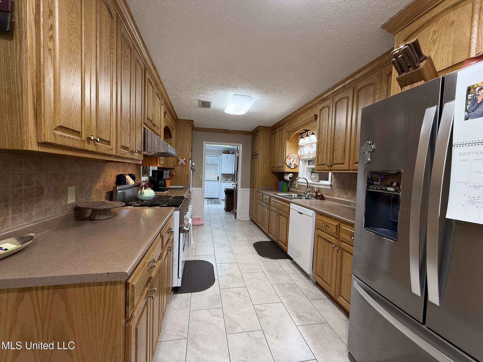 11050 Road 779 Philadelphia, MS 39350 - Photo 12 of 52 IMG_6605