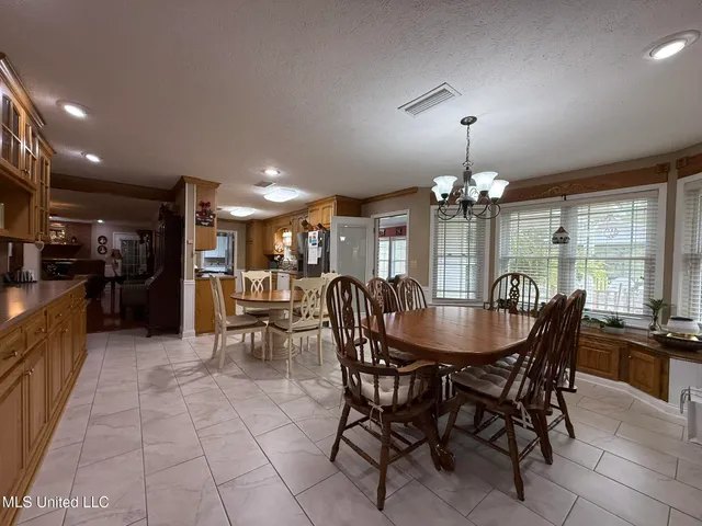 $392,000 | 11050 Road 779, Philadelphia, MS 39350