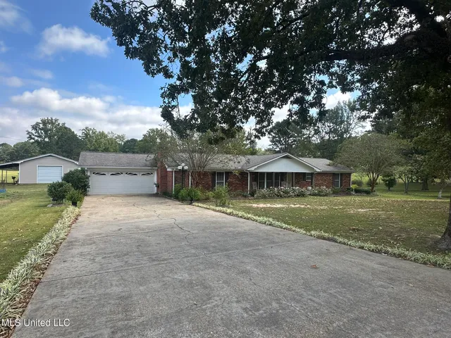 $392,000 | 11050 Road 779, Philadelphia, MS 39350