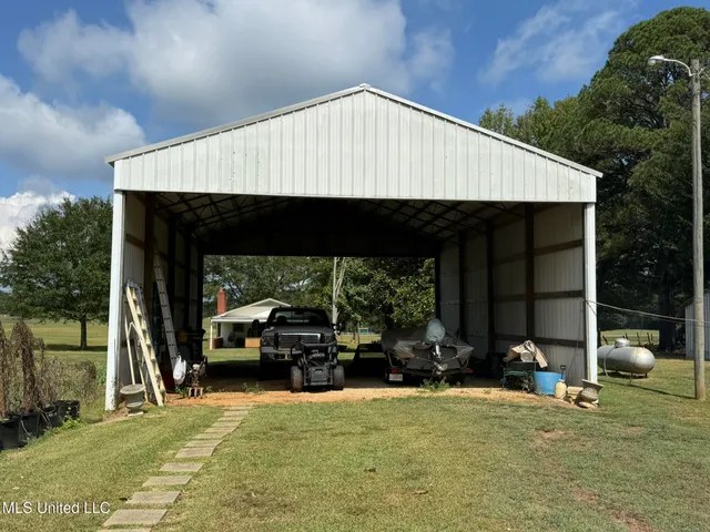 $392,000 | 11050 Road 779, Philadelphia, MS 39350