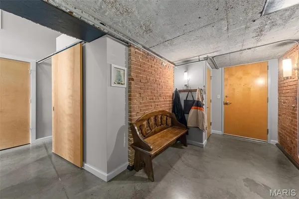 $210,000 | 901 Washington Avenue, Unit 207, St. Louis, MO 63101