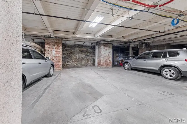 $215,000 | 901 Washington Avenue, Unit 207, St. Louis, MO 63101