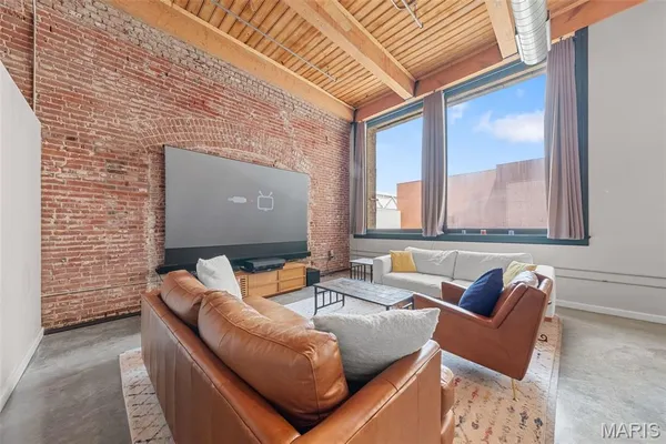 $210,000 | 901 Washington Avenue, Unit 207, St. Louis, MO 63101