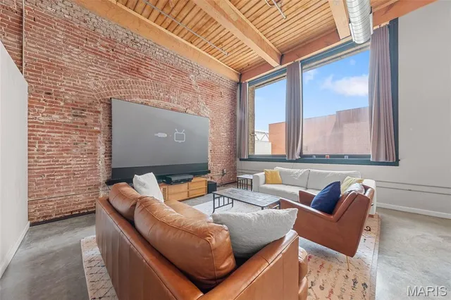 $215,000 | 901 Washington Avenue, Unit 207, St. Louis, MO 63101