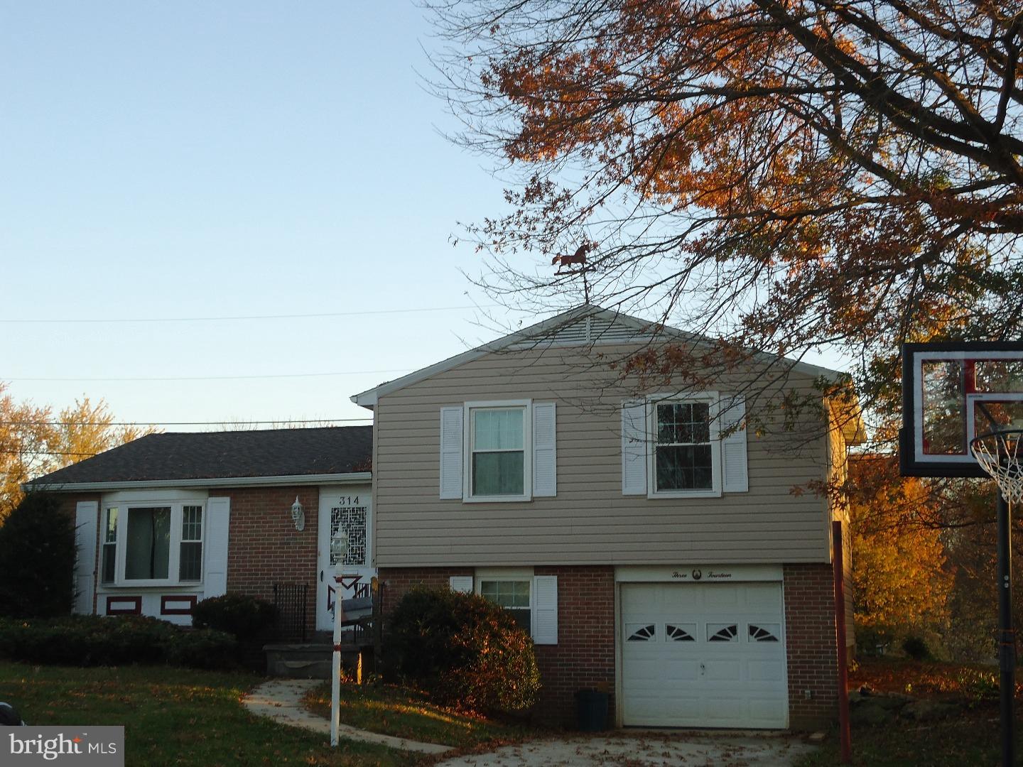 314 Seitz Road Reading, PA 19601 - Photo 5 of 20
