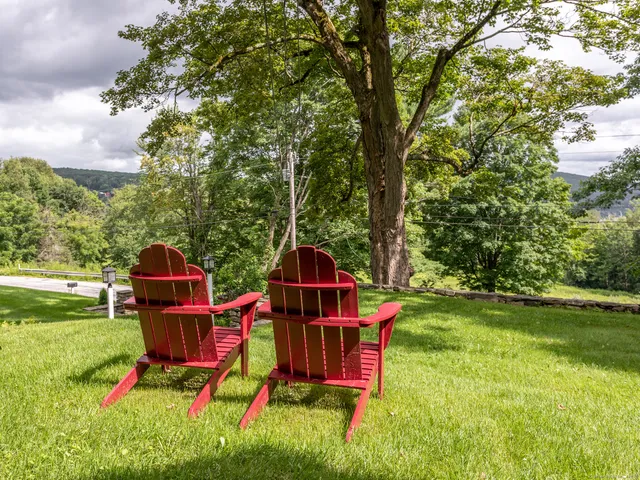 $3,900 | 61 Curtiss Road, Warren, CT 06777