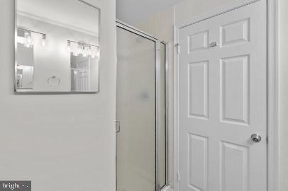 960 Fell Street, Unit 402 Baltimore, MD 21231 - Photo 17 of 18 a view of a elevator