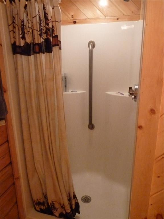 139 Silsby Road Ellsworth, ME 04605 - Photo 17 of 27 First floor bath
